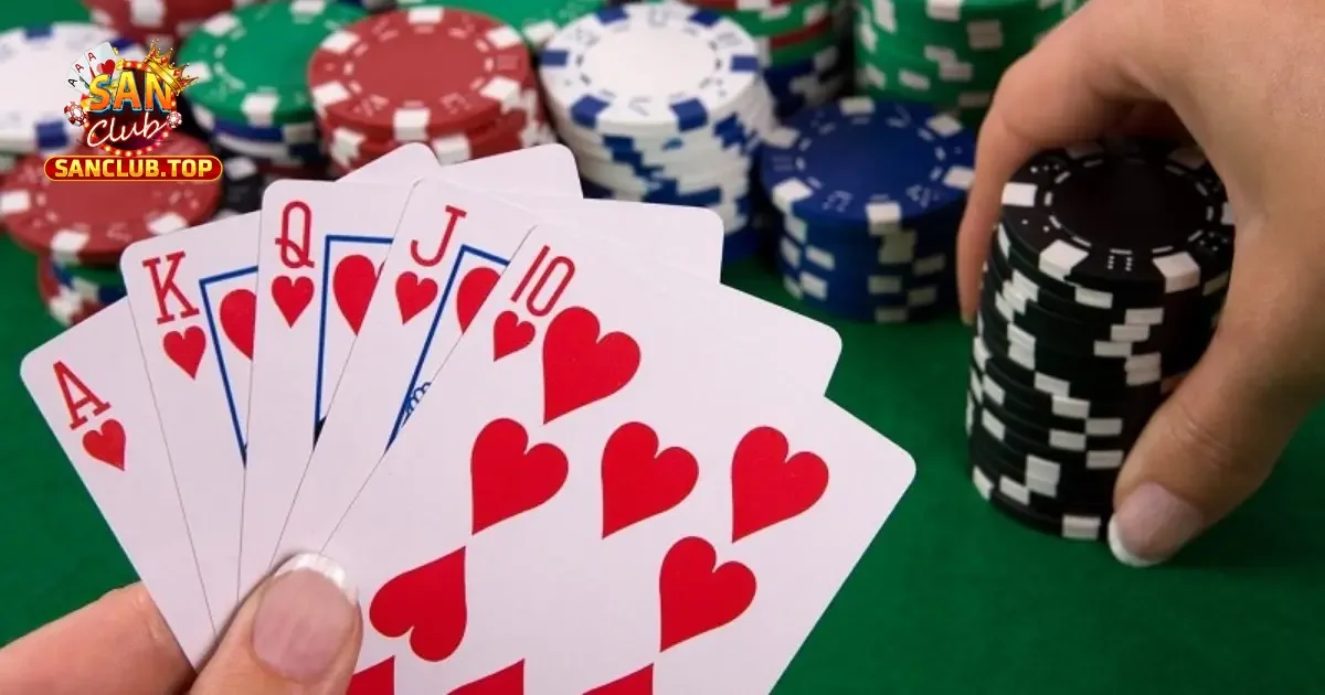 Cách Nhận Diện Các Tay Bài Mạnh Khi Chơi Poker